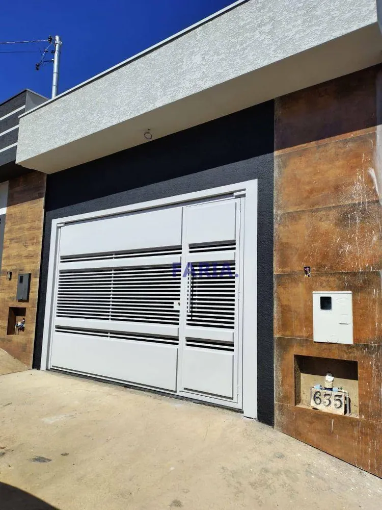 Casa, 3 quartos, 113 m² - Foto 1