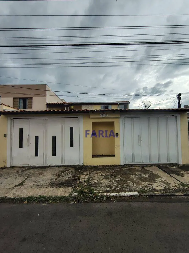 Casa, 6 quartos, 400 m² - Foto 1
