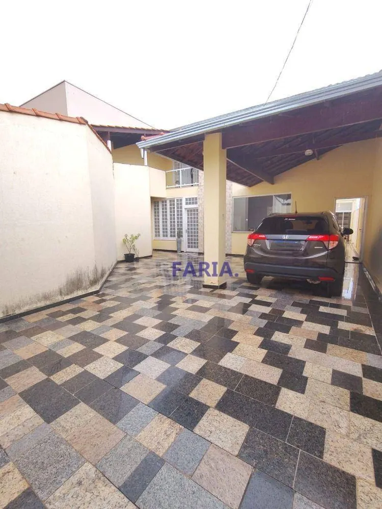 Casa, 6 quartos, 400 m² - Foto 2