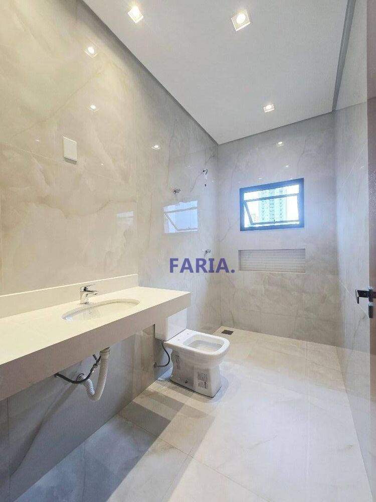 Casa, 3 quartos, 243 m² - Foto 9