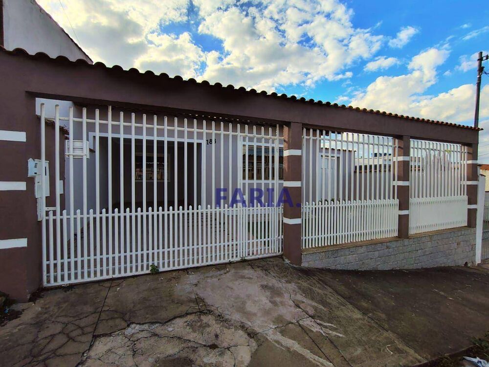 Casa, 3 quartos, 160 m² - Foto 1