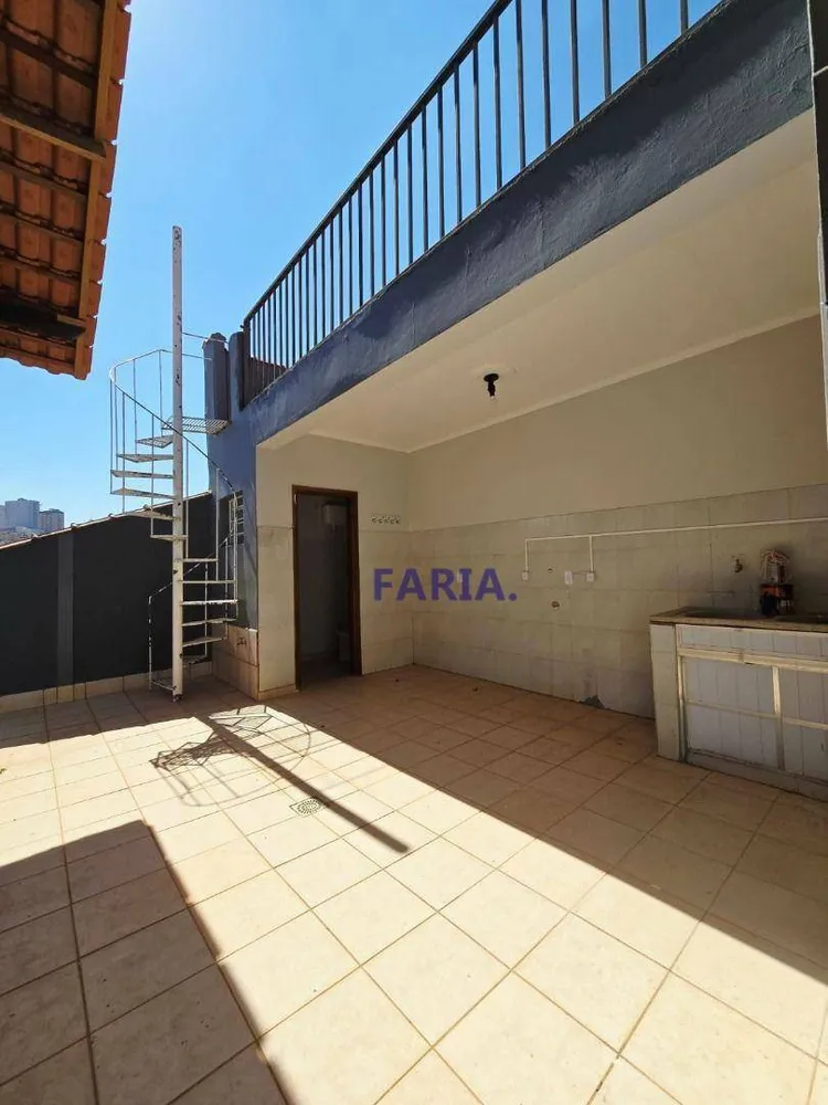 Casa, 3 quartos, 198 m² - Foto 1