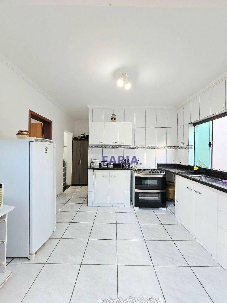 Casa, 4 quartos, 140 m² - Foto 3
