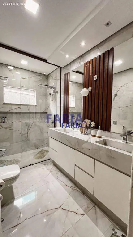 Casa, 3 quartos, 250 m² - Foto 15
