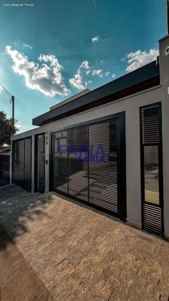 Casa, 3 quartos, 250 m² - Foto 2