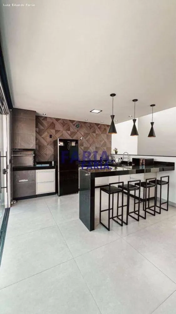 Casa, 3 quartos, 250 m² - Foto 9