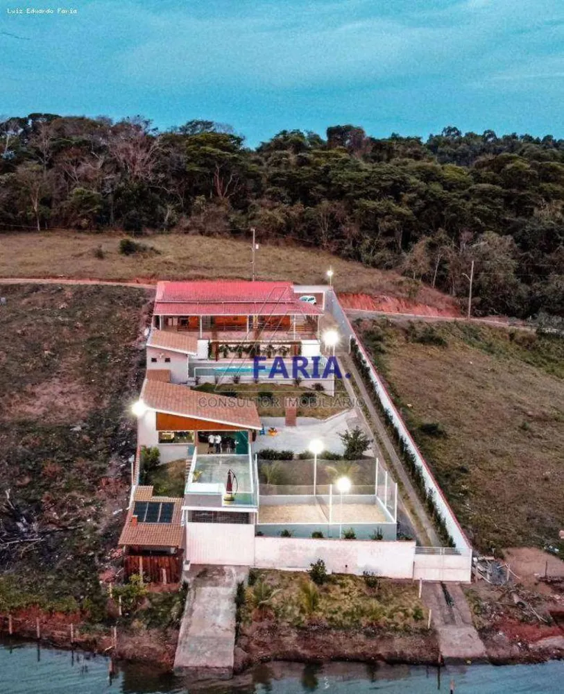 Chácara, 3 quartos, 1780 m² - Foto 1