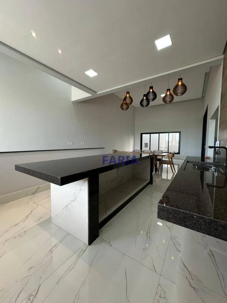 Casa, 3 quartos, 230 m² - Foto 10