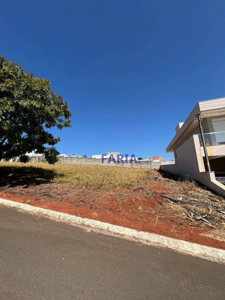 Loteamento e Condomínio, 460 m² - Foto 1