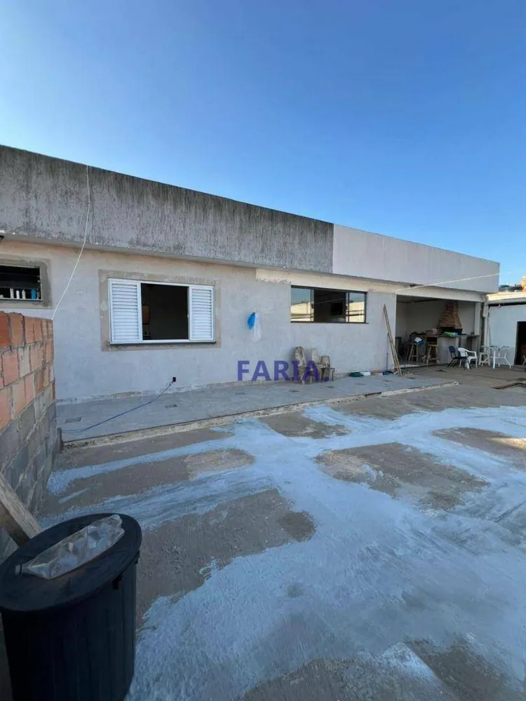 Casa, 2 quartos, 330 m² - Foto 1