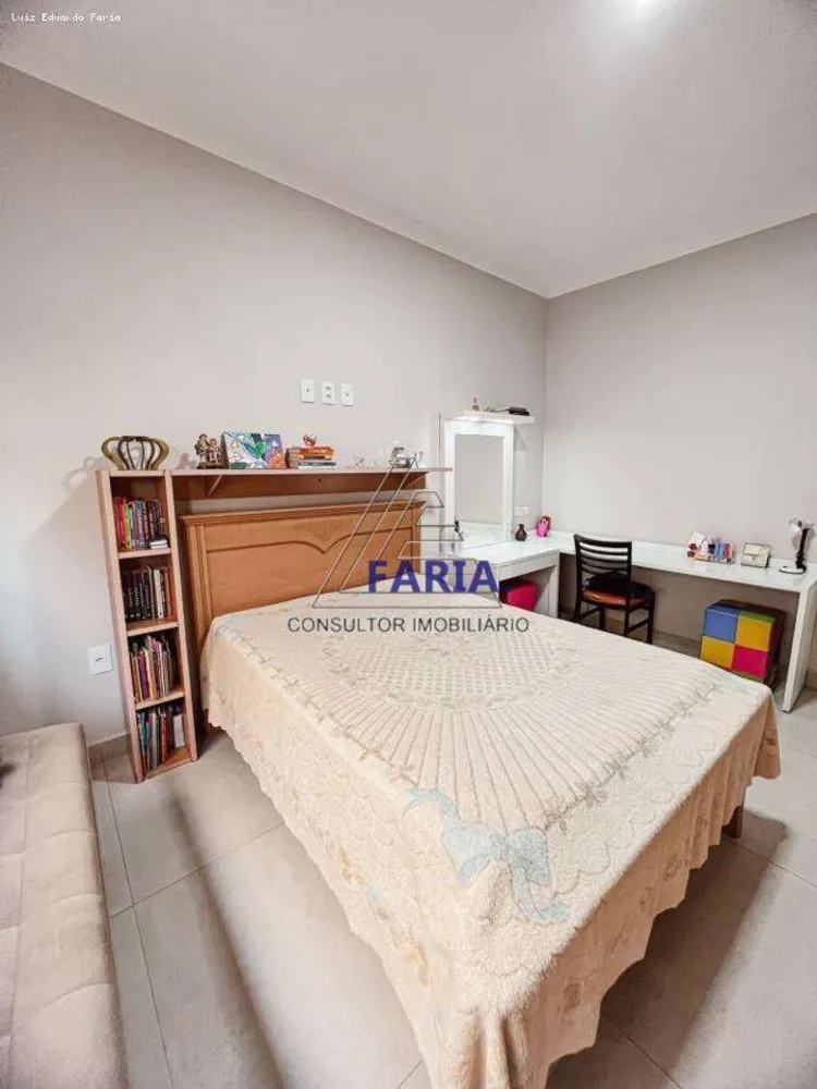 Casa, 3 quartos, 190 m² - Foto 13