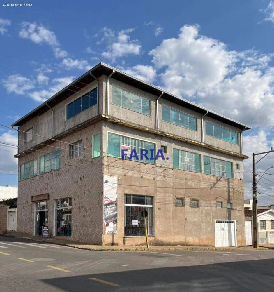 Casa, 8 quartos, 870 m² - Foto 1