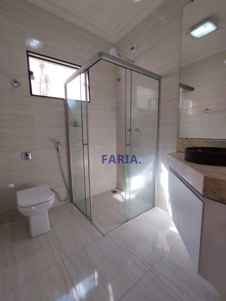 Casa, 3 quartos, 219 m² - Foto 11