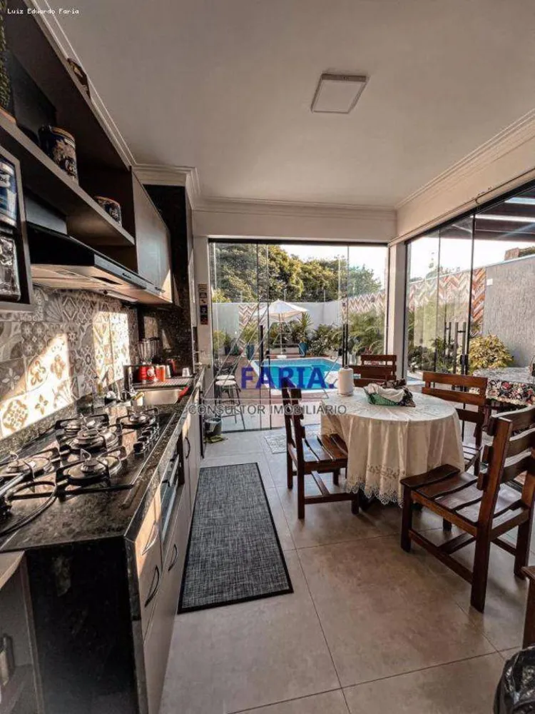 Casa, 3 quartos, 225 m² - Foto 5