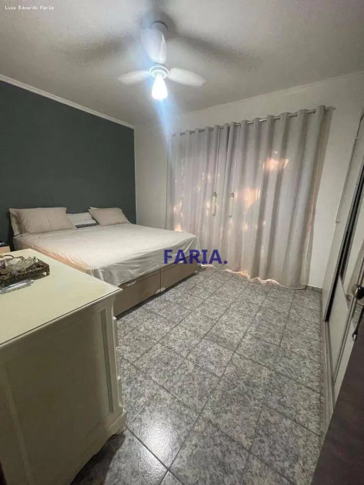 Casa, 3 quartos, 219 m² - Foto 14