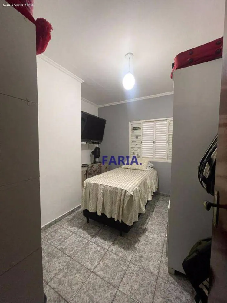 Casa, 3 quartos, 219 m² - Foto 11