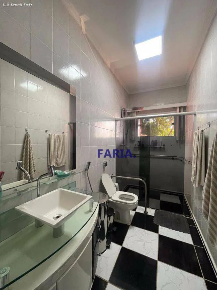 Casa, 3 quartos, 219 m² - Foto 17