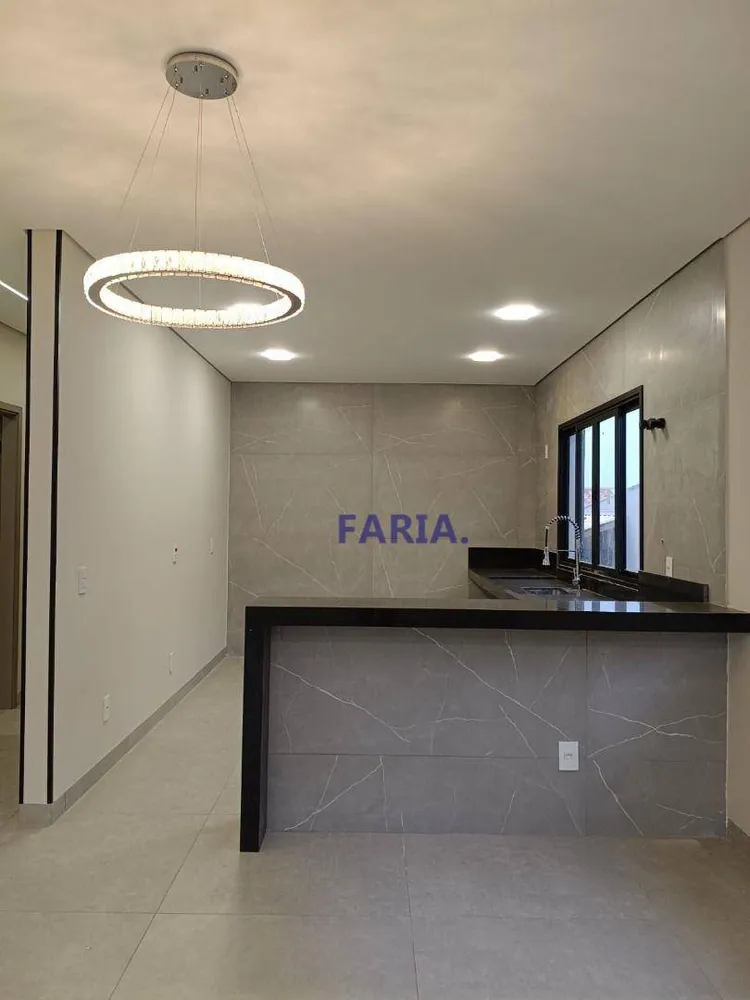 Casa, 3 quartos, 165 m² - Foto 1