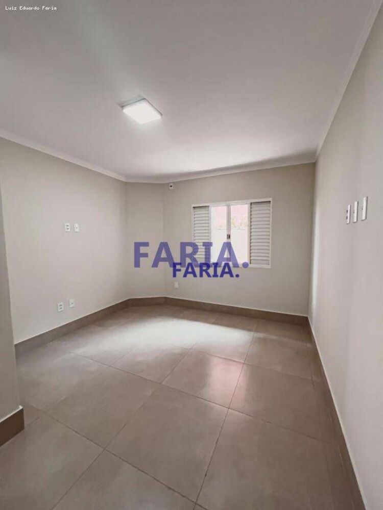 Casa, 2 quartos, 260 m² - Foto 14