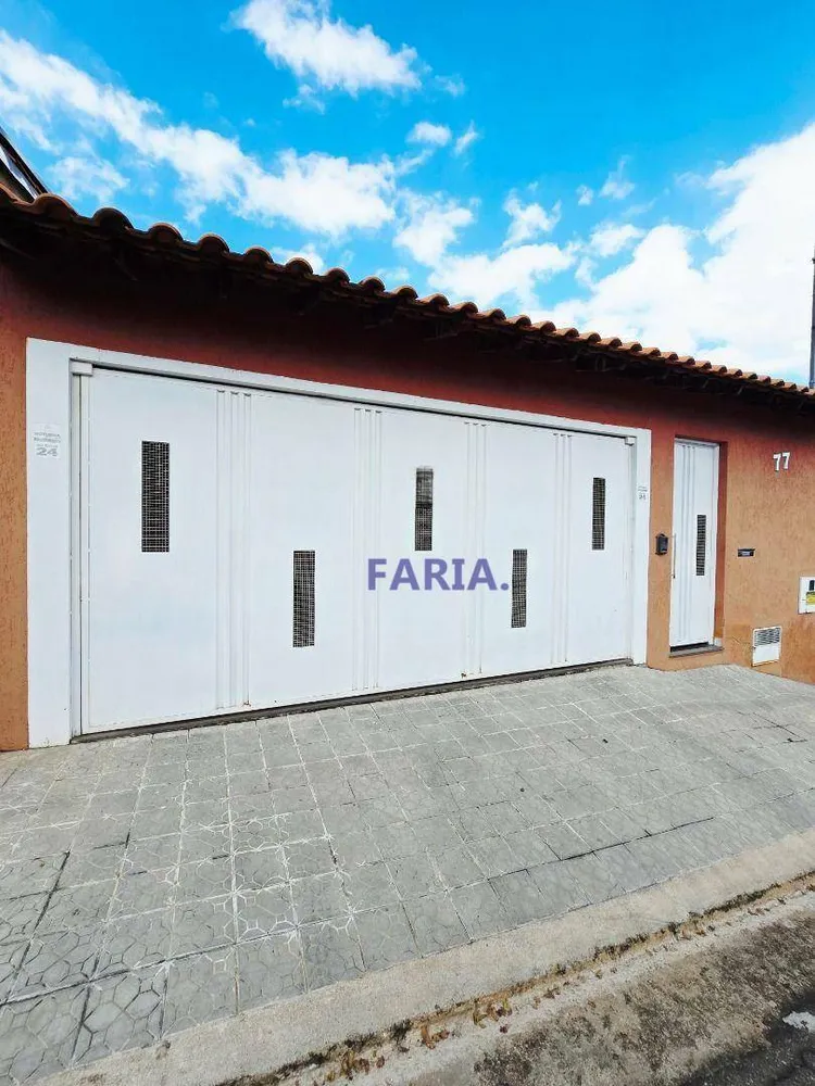 Casa, 3 quartos, 200 m² - Foto 1
