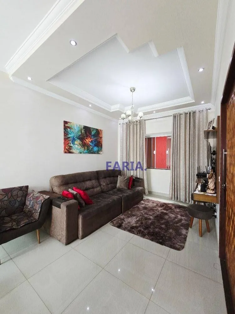 Casa, 3 quartos, 200 m² - Foto 2