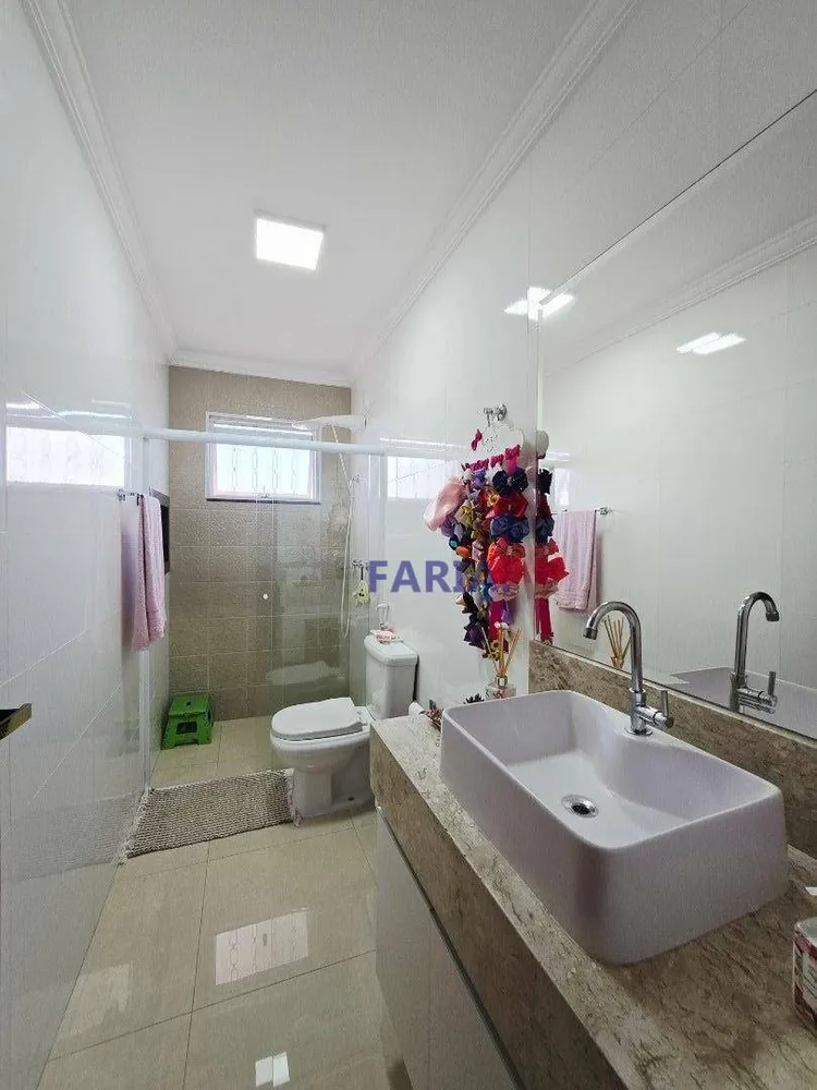 Casa, 3 quartos, 200 m² - Foto 9