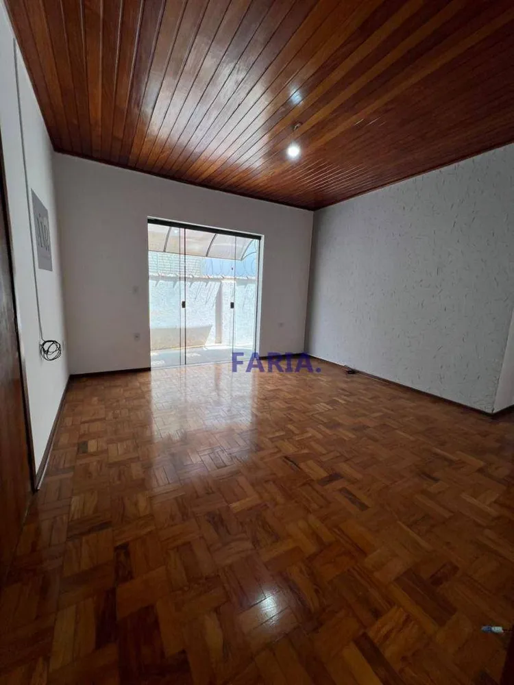 Casa, 5 quartos, 153 m² - Foto 3