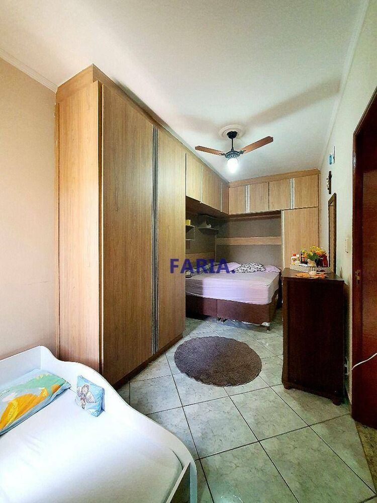 Casa, 3 quartos, 160 m² - Foto 2