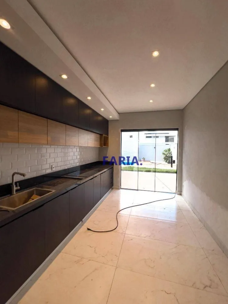 Casa, 3 quartos, 164 m² - Foto 4