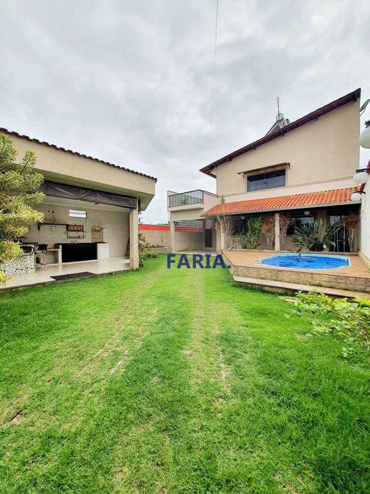 Casa à venda com 3 quartos, 200m² - Foto 2