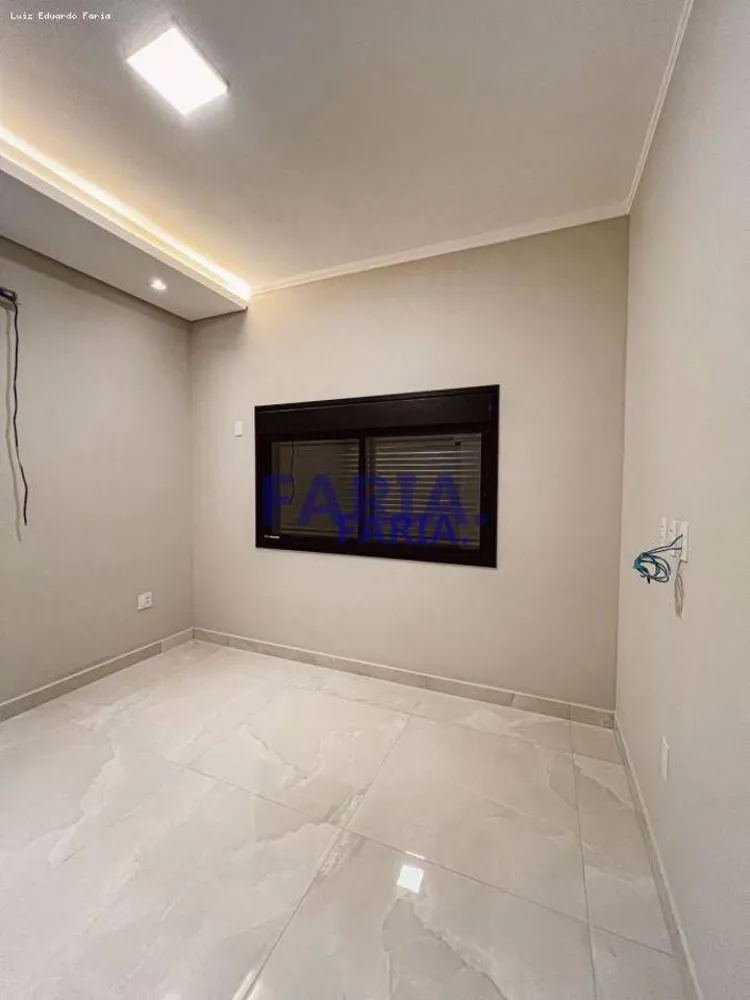 Casa, 3 quartos, 204 m² - Foto 10