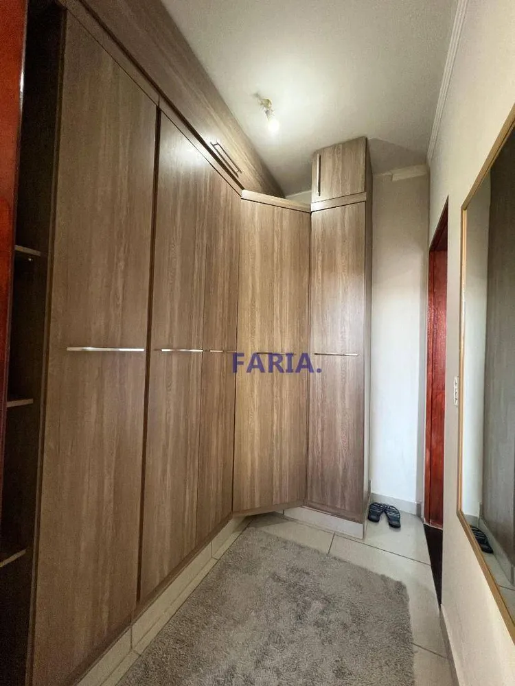 Casa, 3 quartos, 170 m² - Foto 1