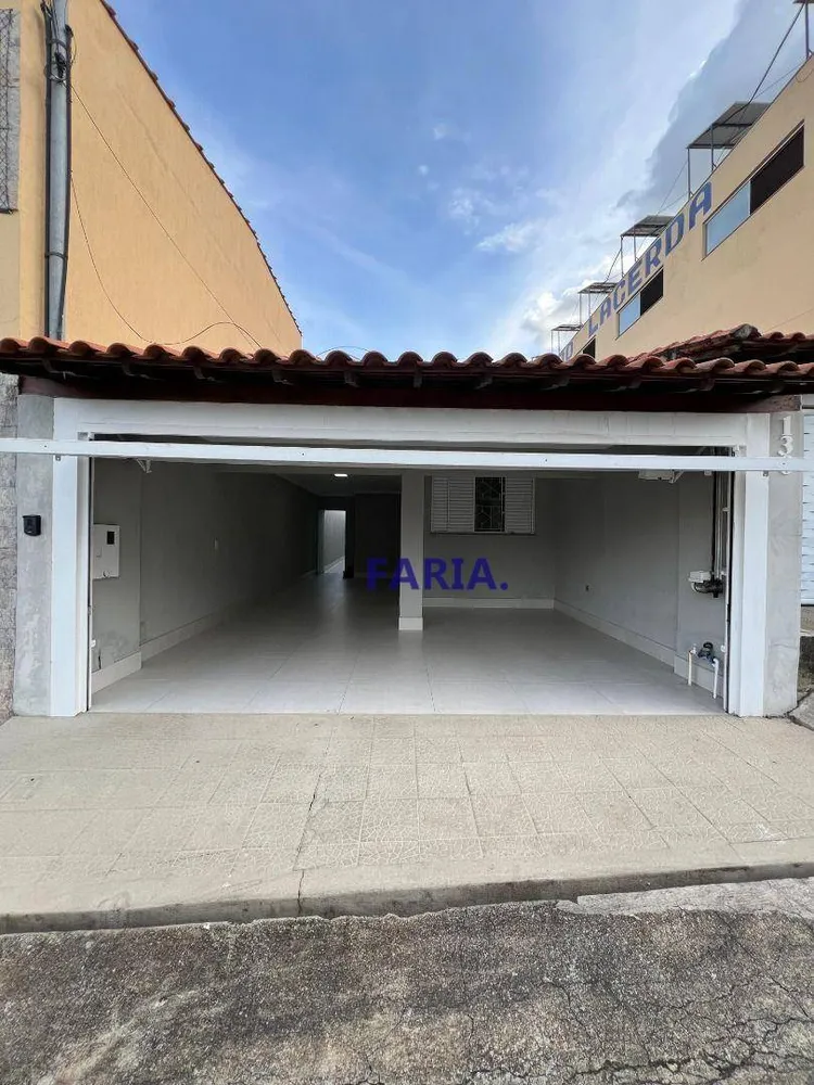 Casa, 2 quartos, 180 m² - Foto 1