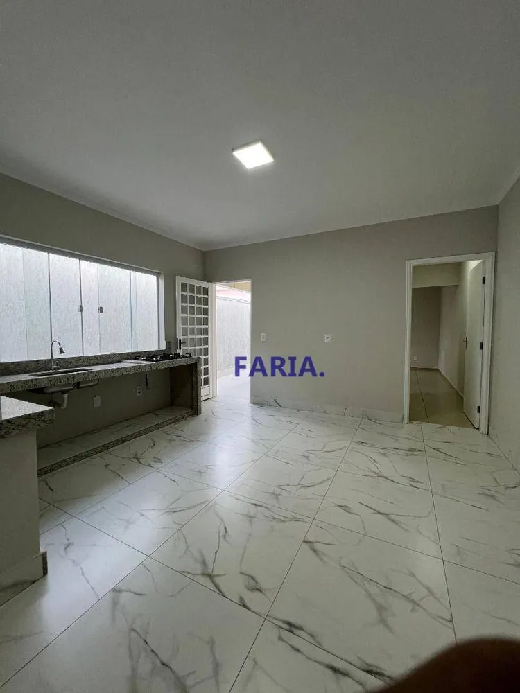 Casa, 2 quartos, 180 m² - Foto 4