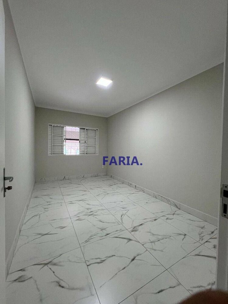 Casa, 2 quartos, 180 m² - Foto 2