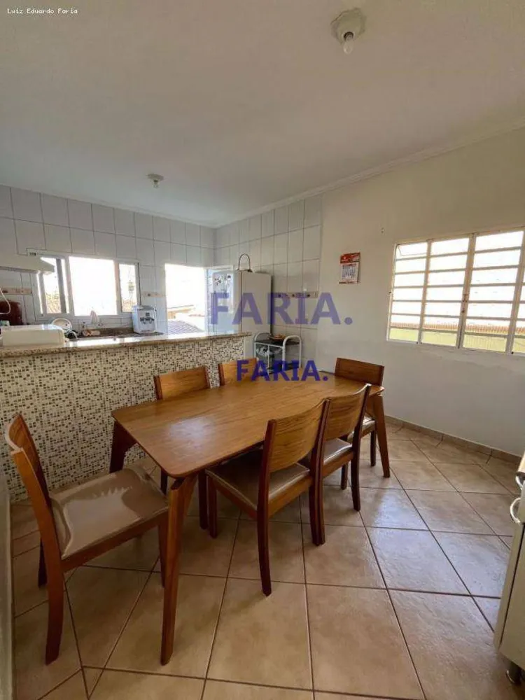 Casa, 4 quartos, 230 m² - Foto 4