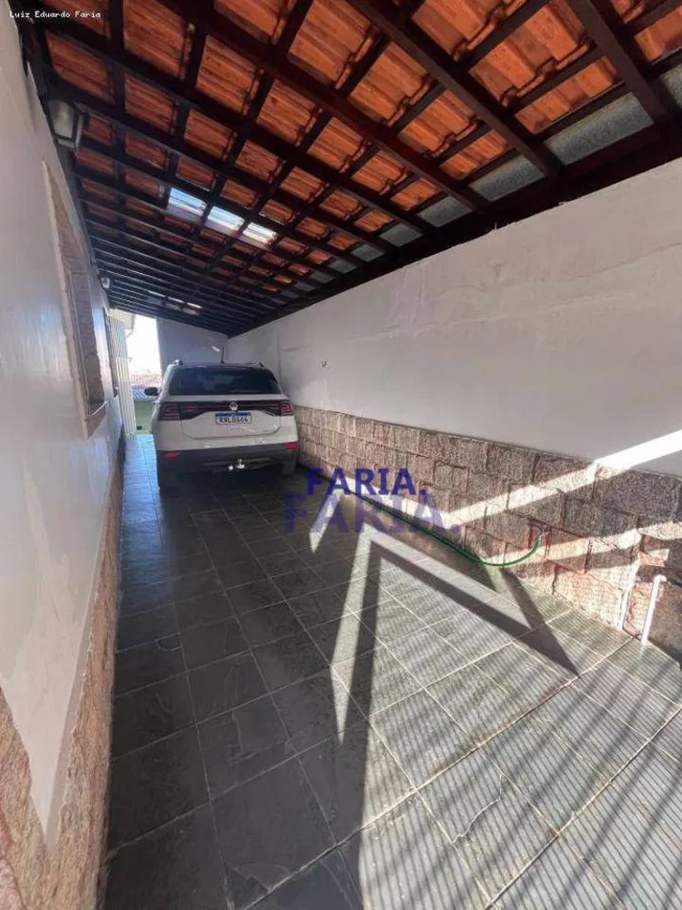 Casa, 4 quartos, 230 m² - Foto 2