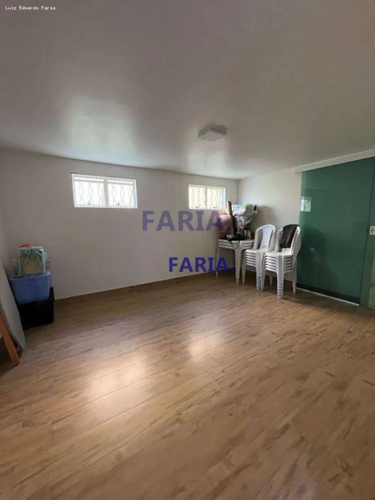 Casa, 4 quartos, 230 m² - Foto 3
