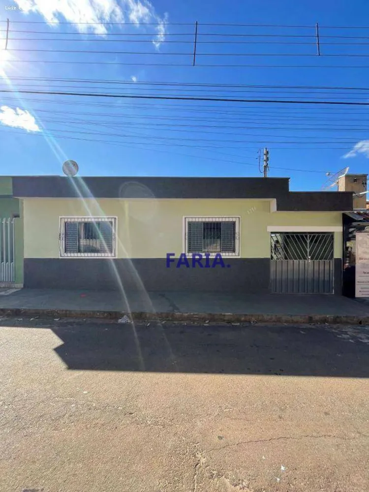 Casa, 4 quartos, 170 m² - Foto 2