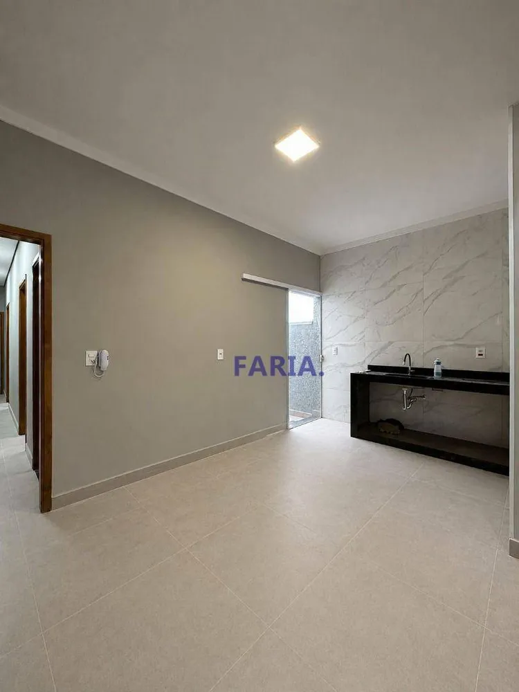 Casa, 3 quartos, 200 m² - Foto 4