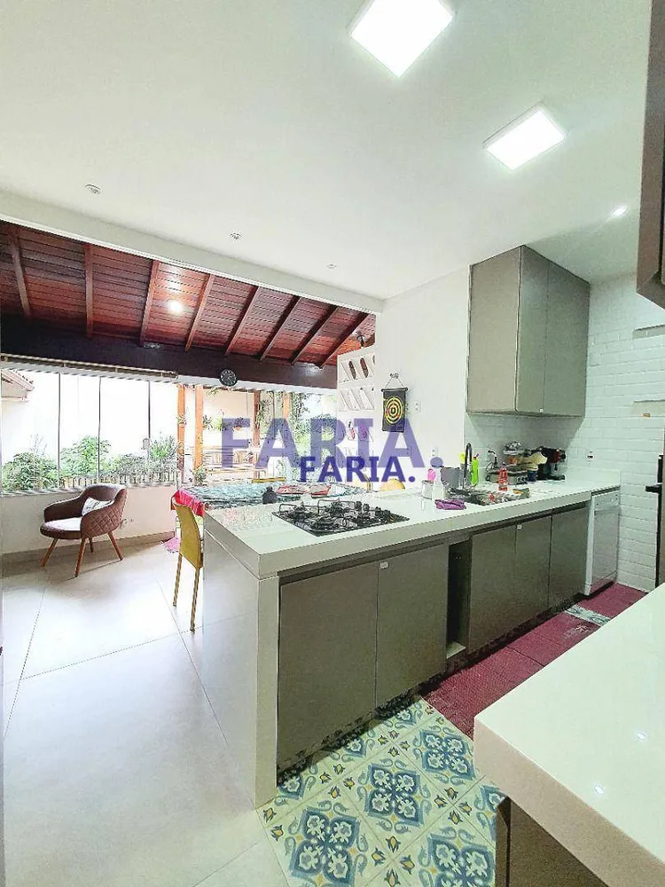 Casa, 4 quartos, 200 m² - Foto 5