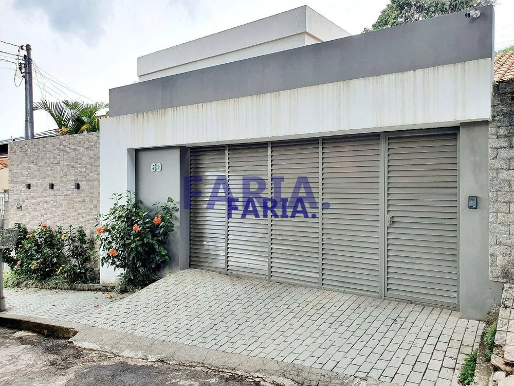 Casa, 4 quartos, 200 m² - Foto 1