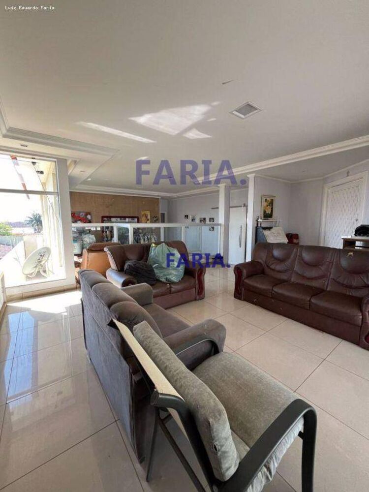 Casa, 7 quartos, 250 m² - Foto 2