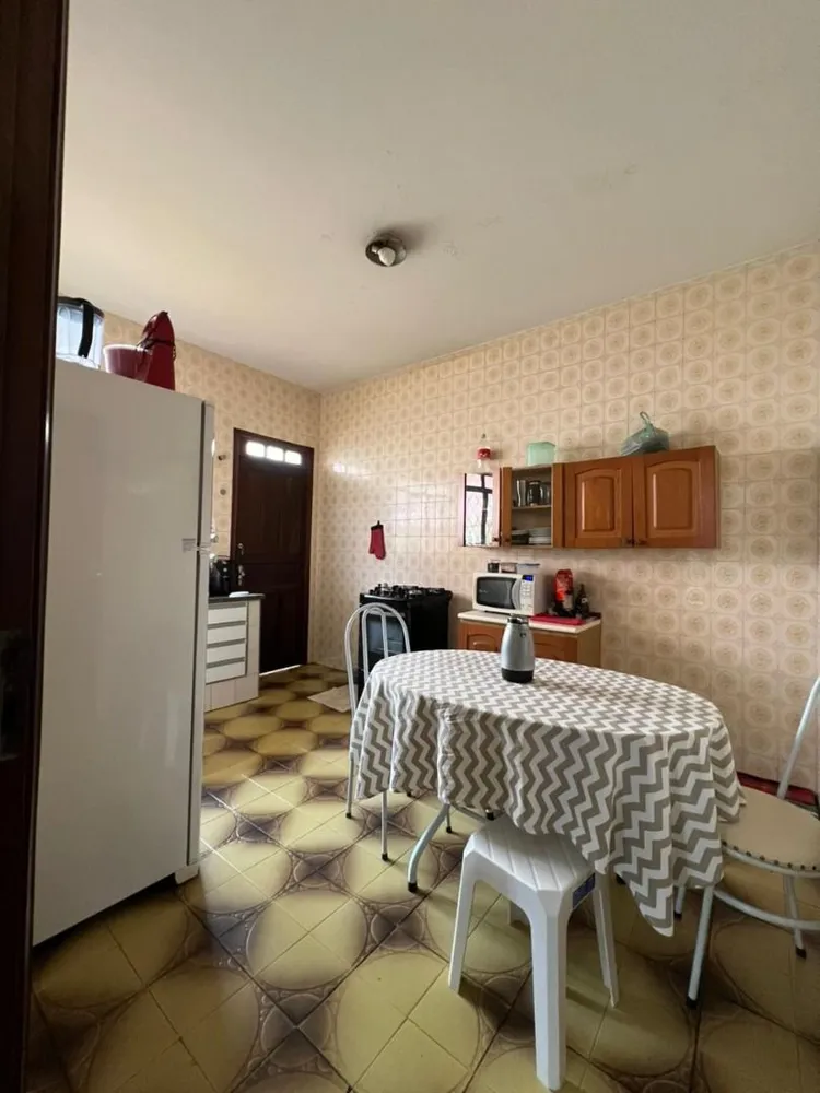 Casa, 5 quartos, 266 m² - Foto 4