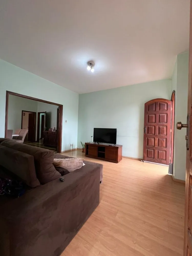 Casa, 5 quartos, 266 m² - Foto 2