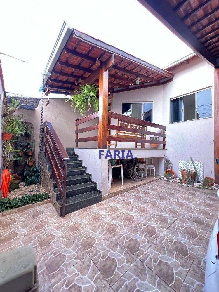 Casa, 3 quartos, 92 m² - Foto 1