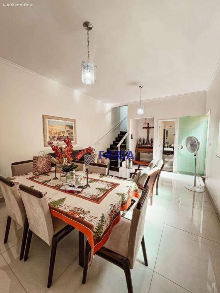 Casa, 3 quartos, 153 m² - Foto 1