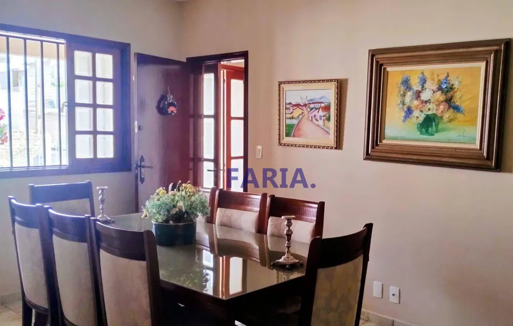 Casa, 3 quartos, 197 m² - Foto 3