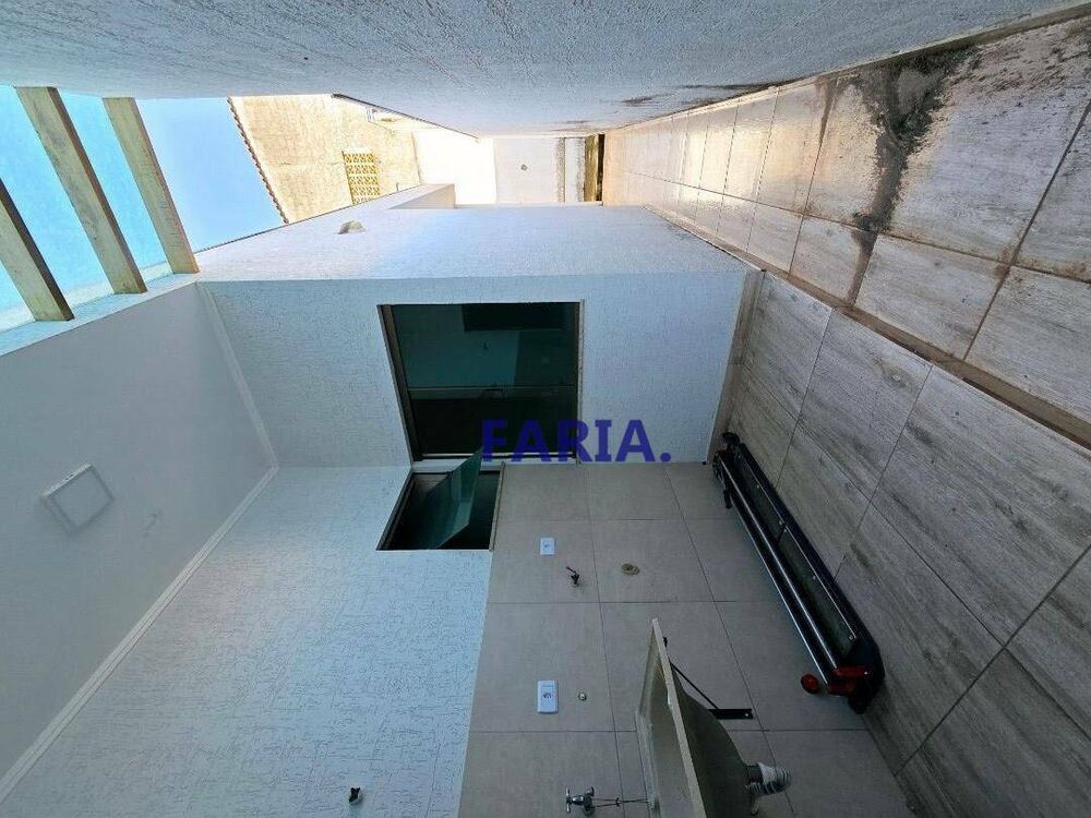 Casa à venda com 3 quartos, 103m² - Foto 4