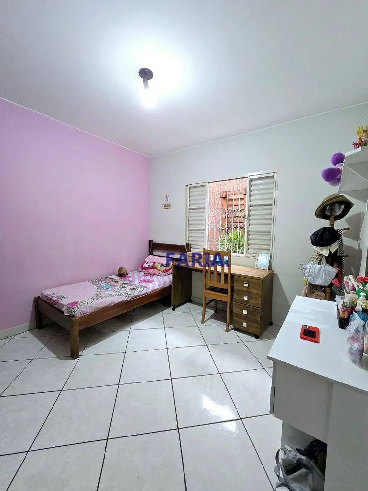 Casa, 4 quartos, 200 m² - Foto 9